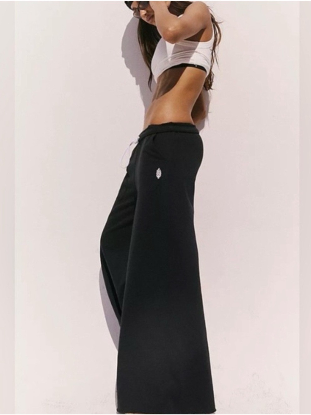 Free People Movement- For the win wide leg sweats- black, Sz-med - Picture 2 of 3